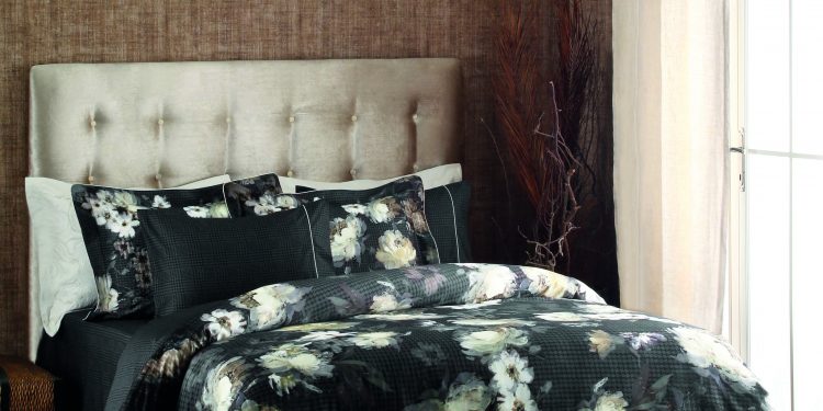 Siyahın asaleti valeron ile yatak odalarında